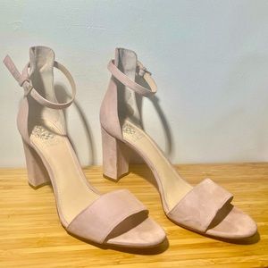 Vince Camuto Block Heels, size 9, light pink